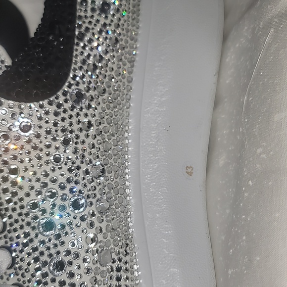 Alexander McQueen Crystal shoes - Picture 2 of 4